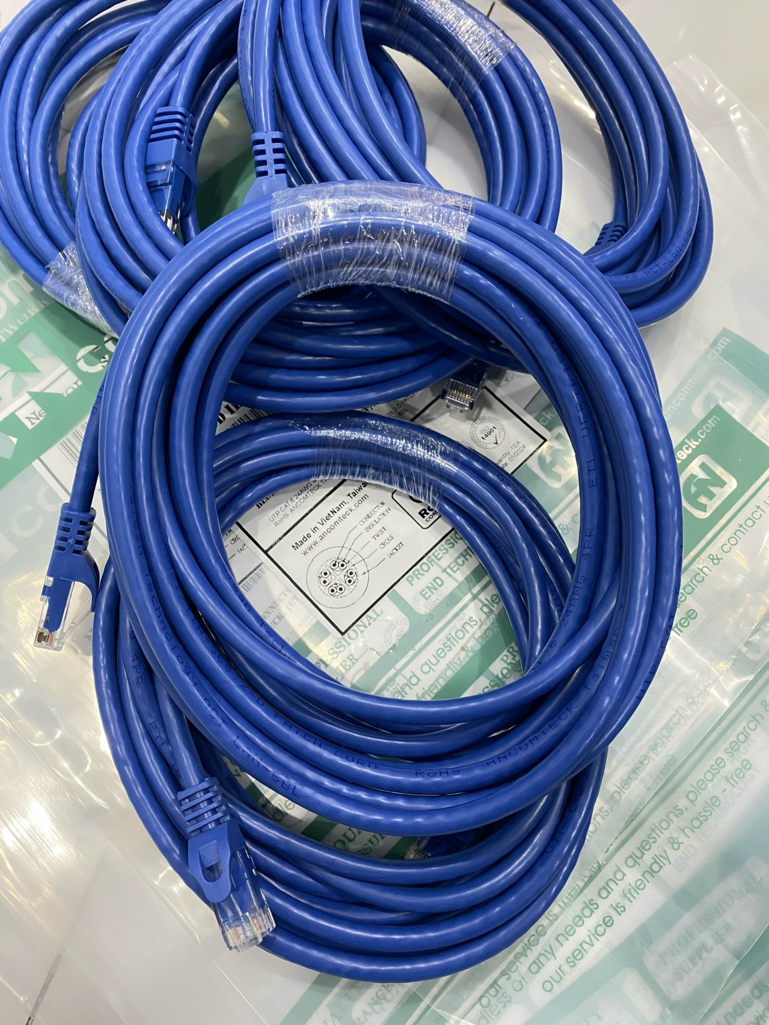 DÂY NHẢY PATCH CORD CAT6 UTP 5M lõi đồng 100% pass Fluke, đầu đúc  ACT-LAN-605BLD