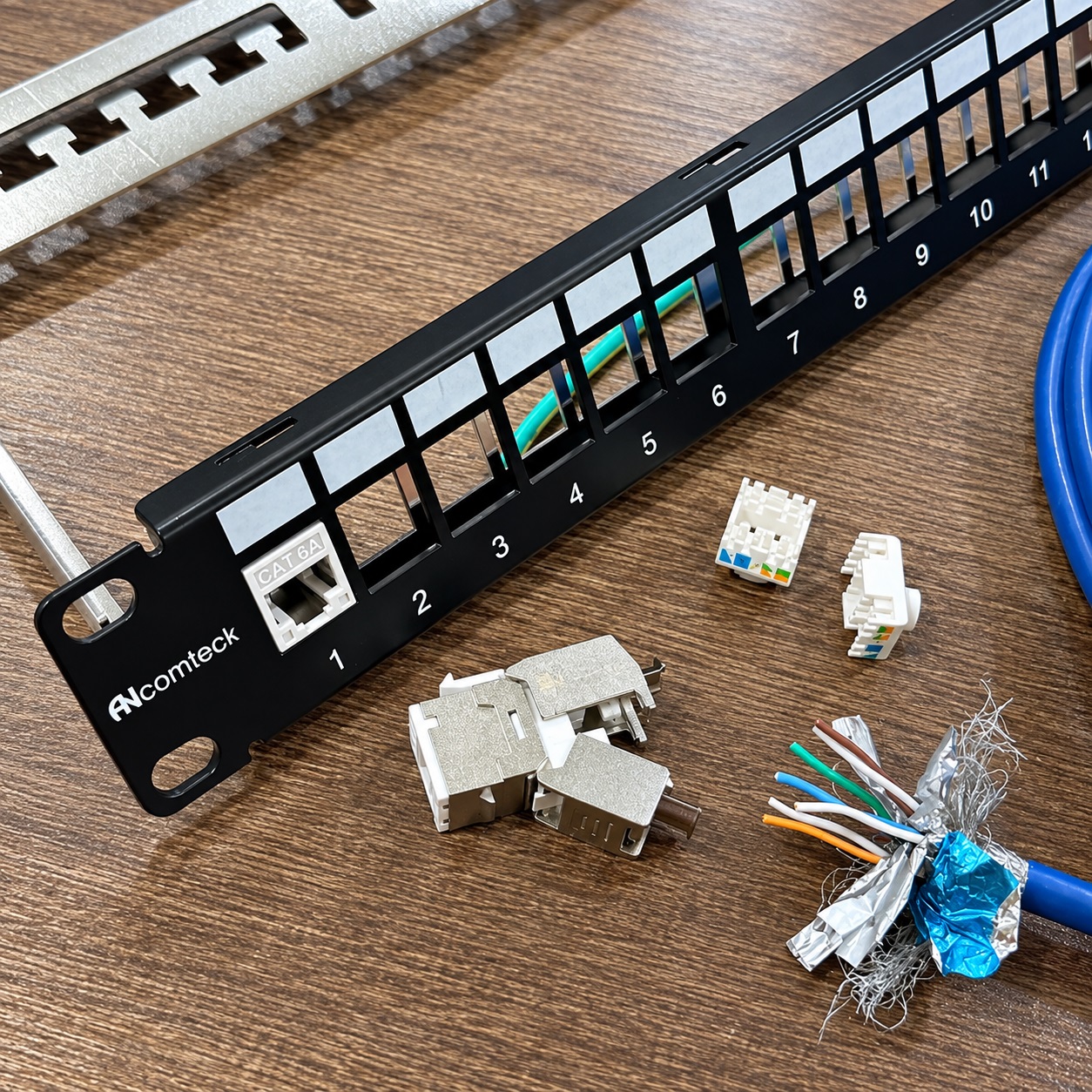 Ổ cắm RJ45 đa năng CAT6A FTP Shielded có chống nhiễu (100/1000) Ancomteck , mã ACT-S6A-001