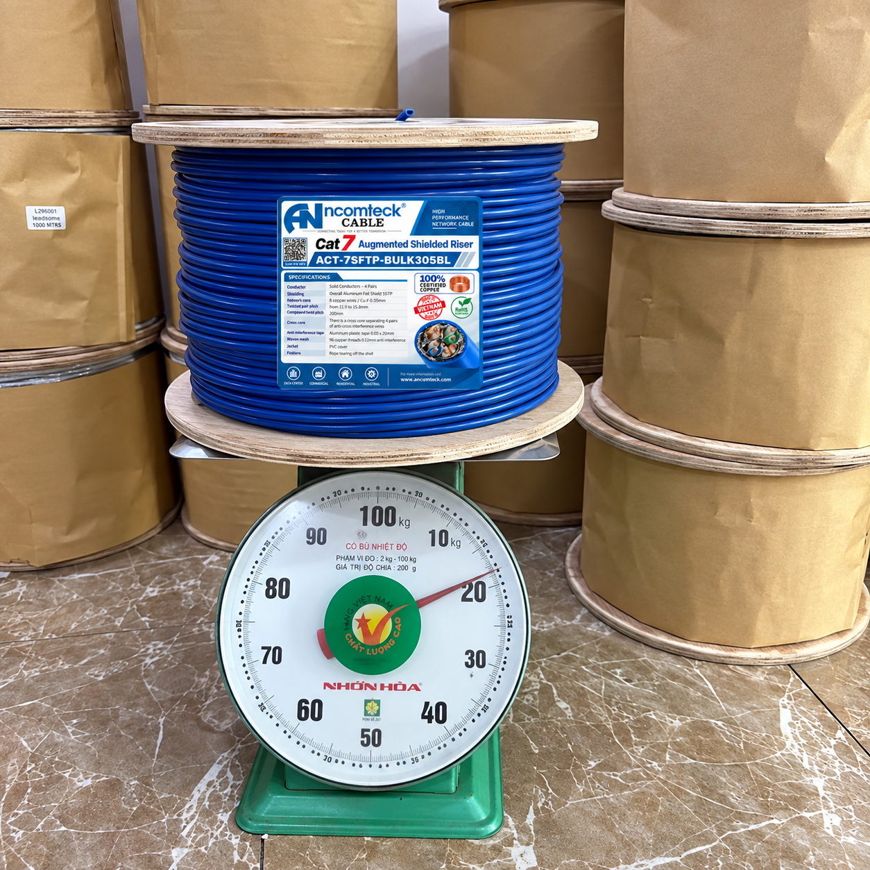 Cáp mạng CAT7 SFTP chống nhiễu 3 lớp, kháng cháy, chống chuột, màu xanh, dài 305m/cuộn