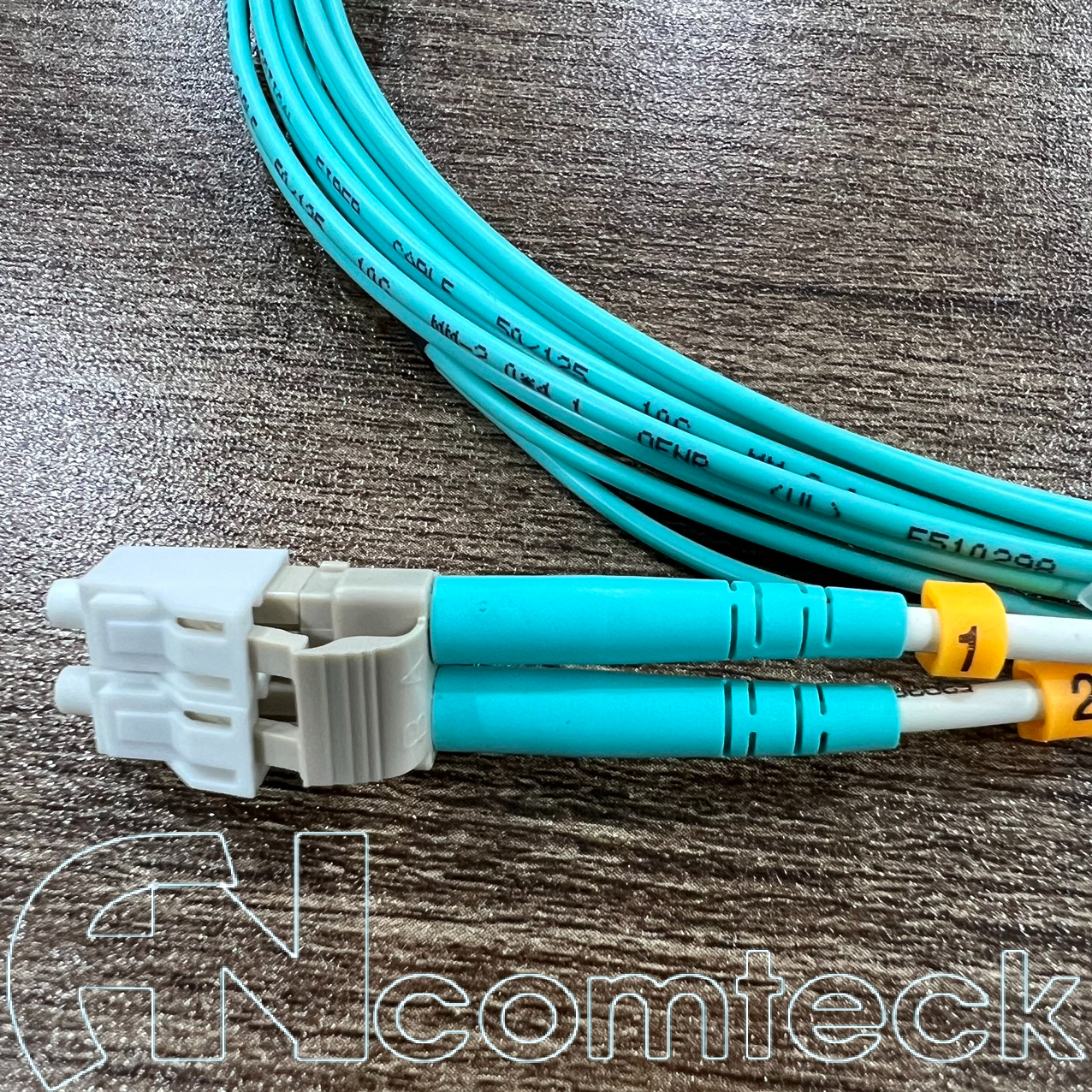 Dây nhảy quang 3m Multimode OM3 chuẩn SC/UPC-LC/UPC-MM ANCOMTECK