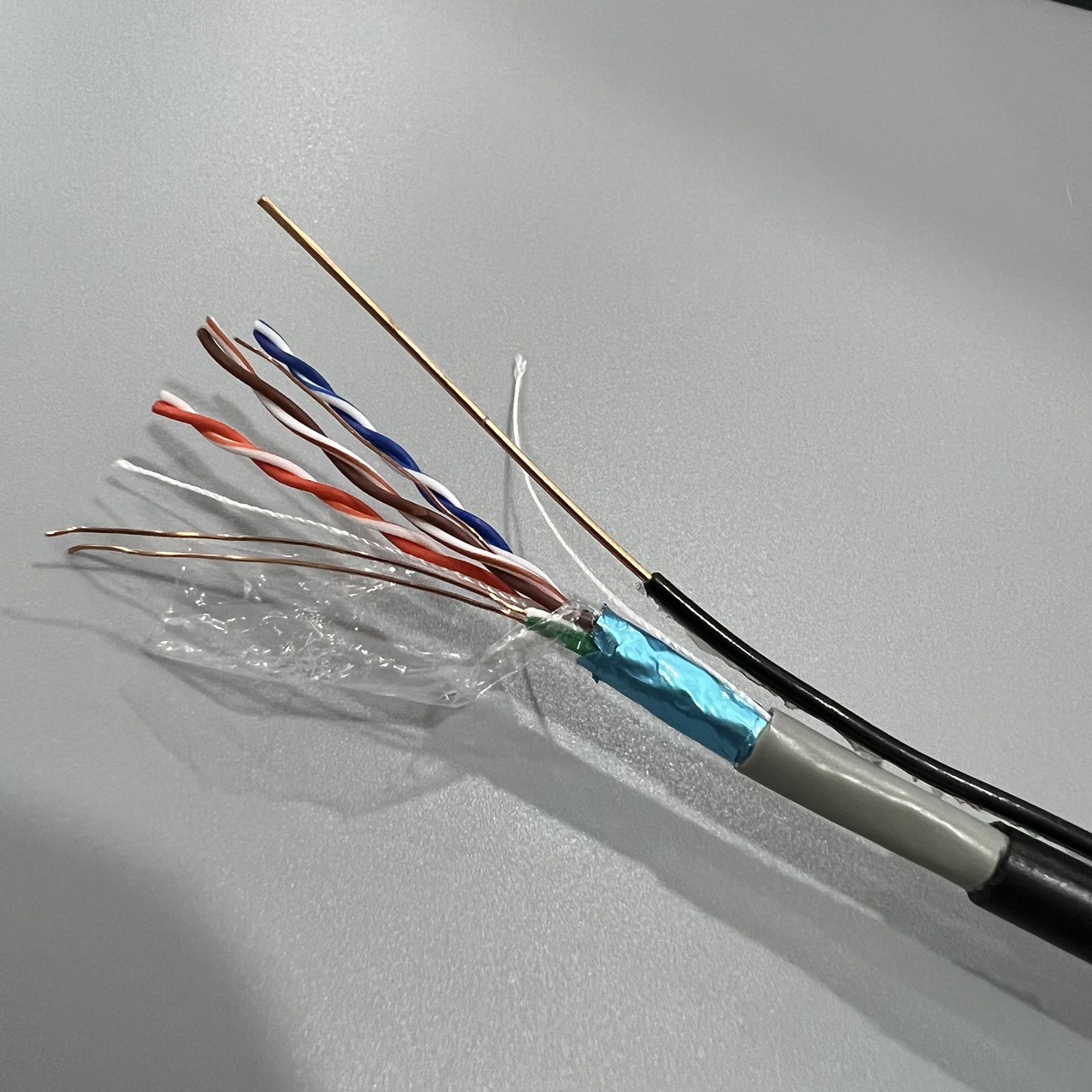 Annam phân phối cáp mạng Cat5e lõi đồng Copper, cáp mạng Cat7 SSTP bọc bạc lưới thép hãng TE-KRONE