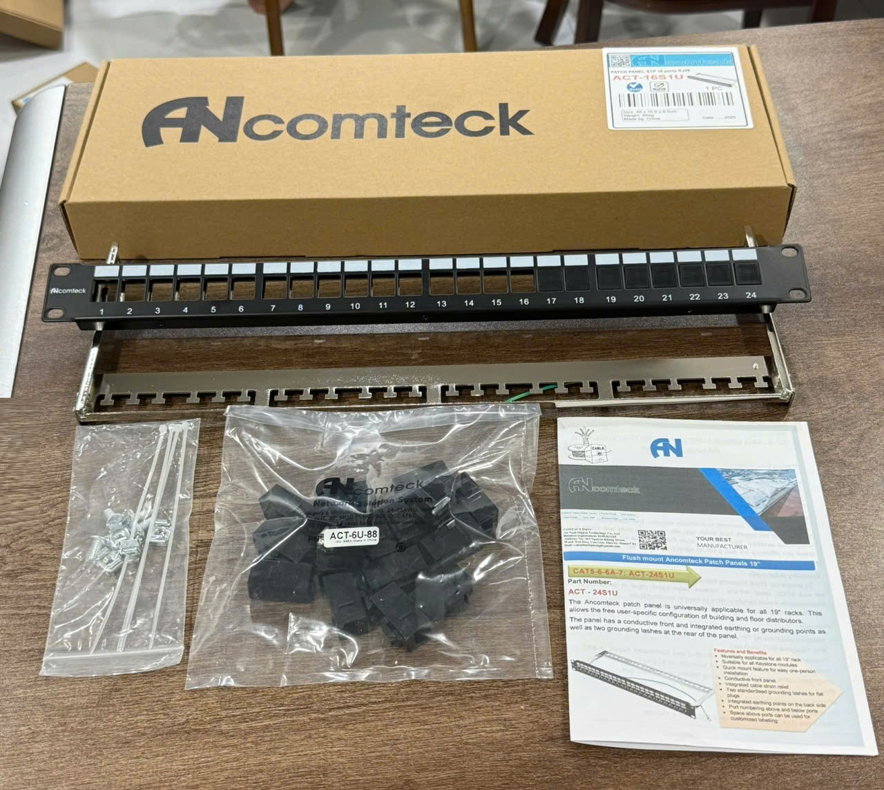 Patch panel 16 cổng Cat6 UTP mã ACT-16S1U, ACT-6U-88 chính hãng ANCOMTECK
